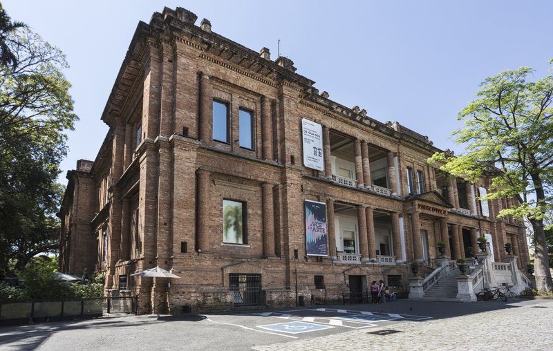 ccca9754-6a68-4033-bced-a9d652d5b111